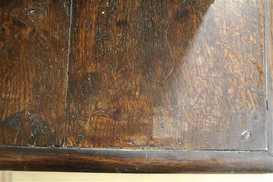 An 18th century oak side table W.85cm